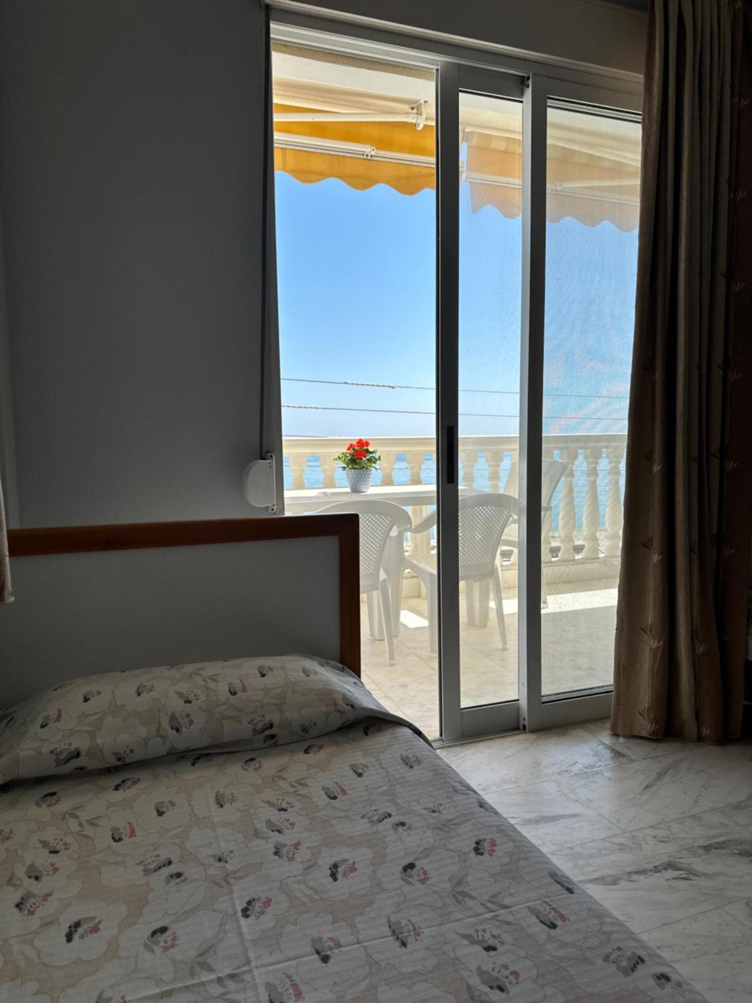 Olympic Beach Rooms Room photo