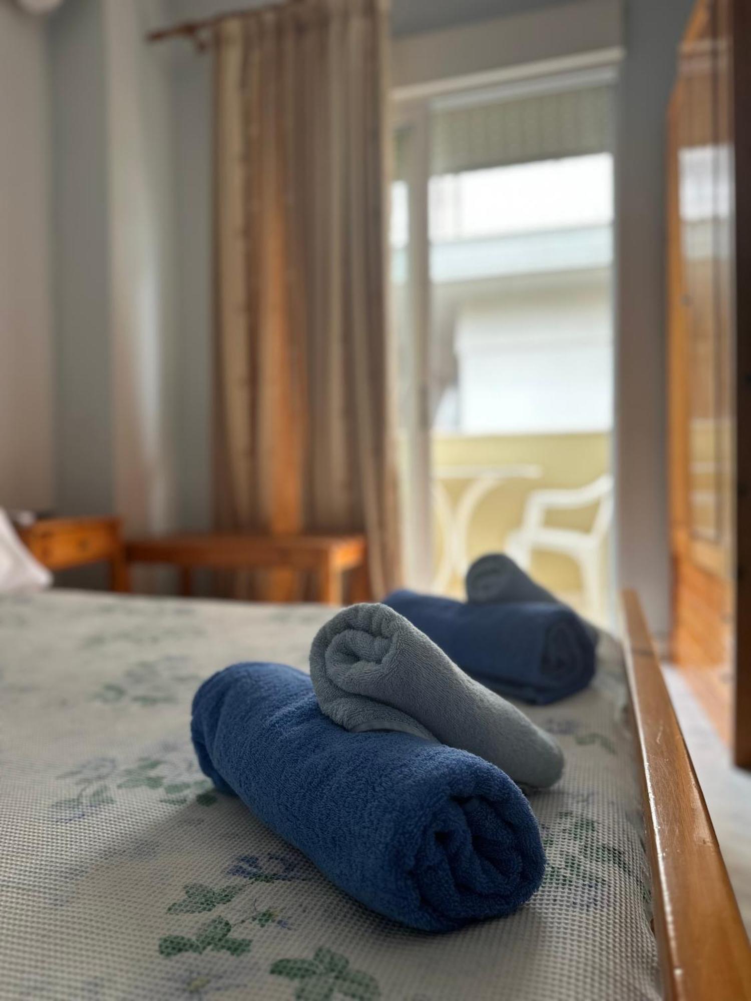 Olympic Beach Rooms Room photo