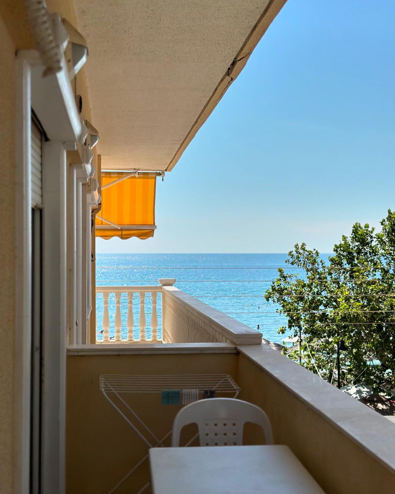 Olympic Beach Rooms Room photo